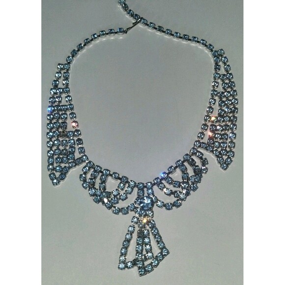 Vintage Silver Tone Light Sky Blue Sparkling AB Crystals Princess 15" Necklace - Picture 10 of 11